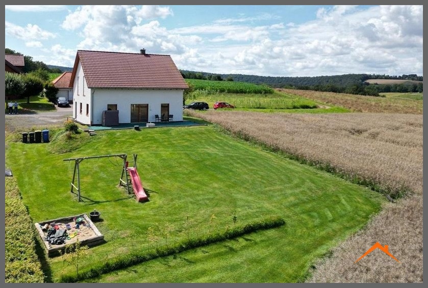 Haus Garten und Terrasse