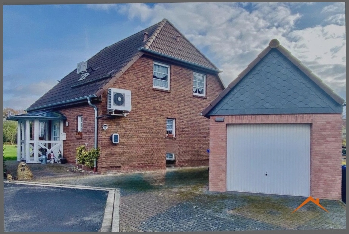 Objekteingang & Garage