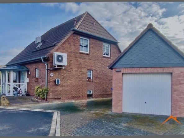 Objekteingang & Garage