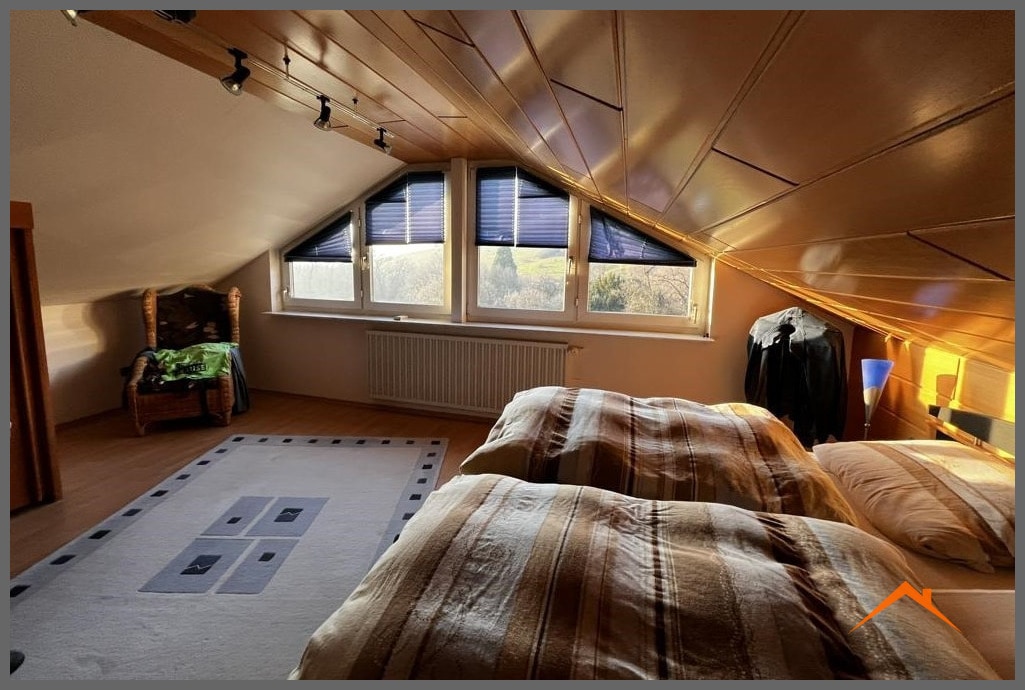 Schlafzimmer DG