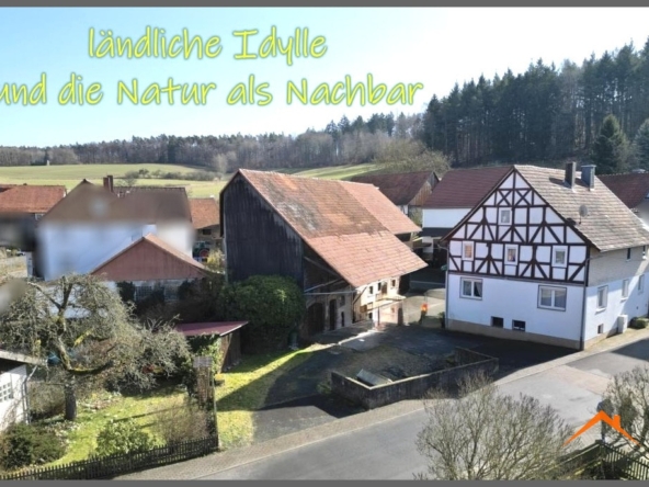 Objektansicht Wohngebäude & Scheune
