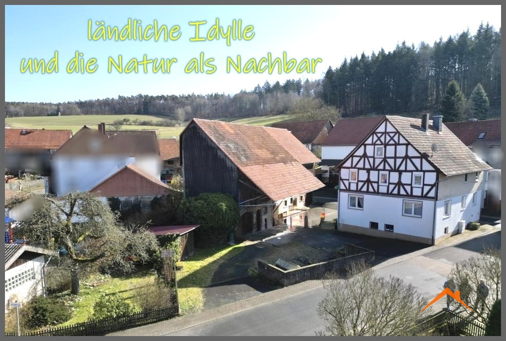Objektansicht Wohngebäude & Scheune