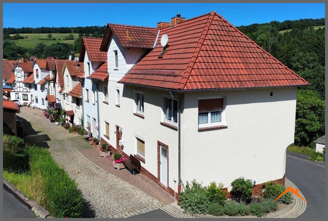 Strassenzug (Seitenansicht)
