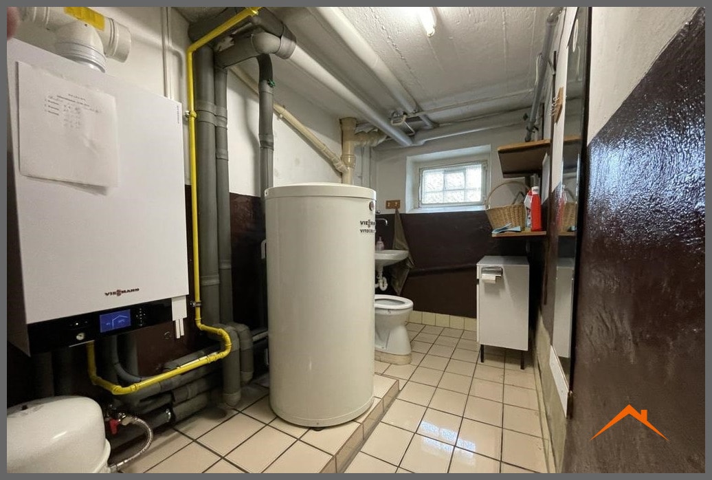Heizungsraum mit Toilette